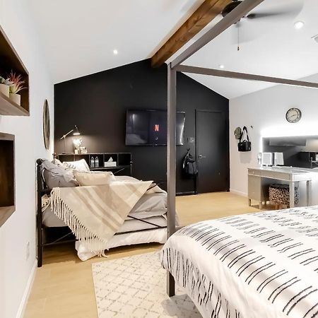 Open Airy Custom Designed Home - 2Kings - Sleeps 14 هيوستن المظهر الخارجي الصورة