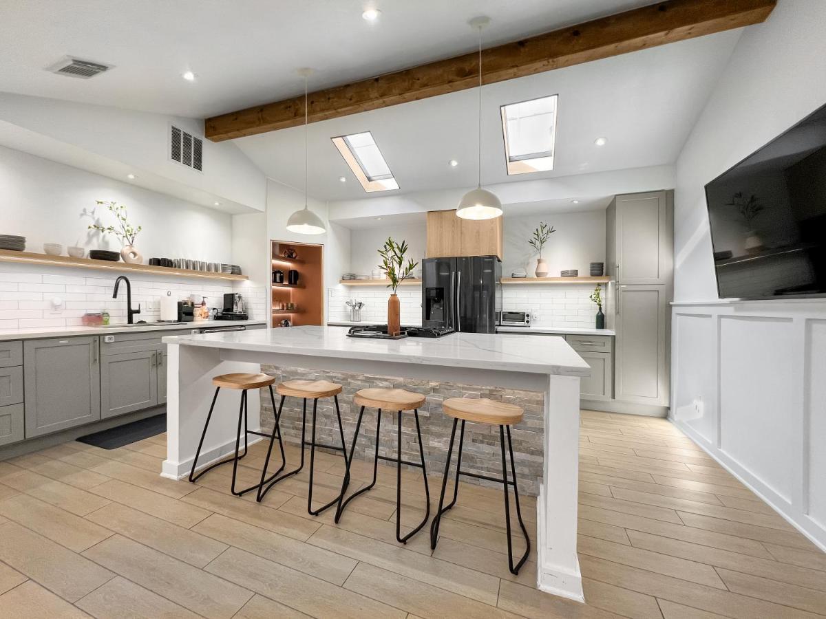 Open Airy Custom Designed Home - 2Kings - Sleeps 14 هيوستن المظهر الخارجي الصورة