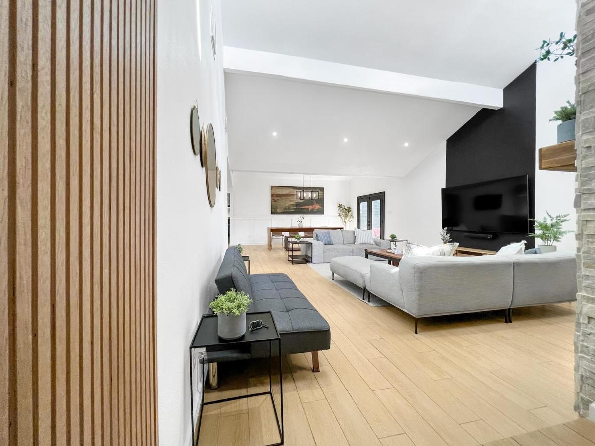 Open Airy Custom Designed Home - 2Kings - Sleeps 14 هيوستن المظهر الخارجي الصورة