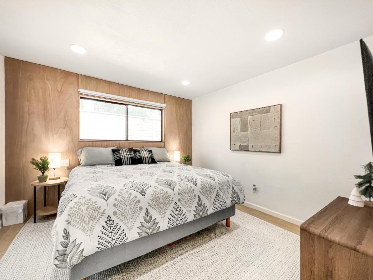 Open Airy Custom Designed Home - 2Kings - Sleeps 14 هيوستن المظهر الخارجي الصورة